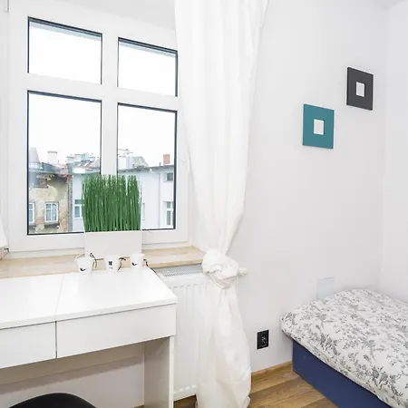 5 Pokoi I Salon - Wrzeszcz Apartamento Gdańsk